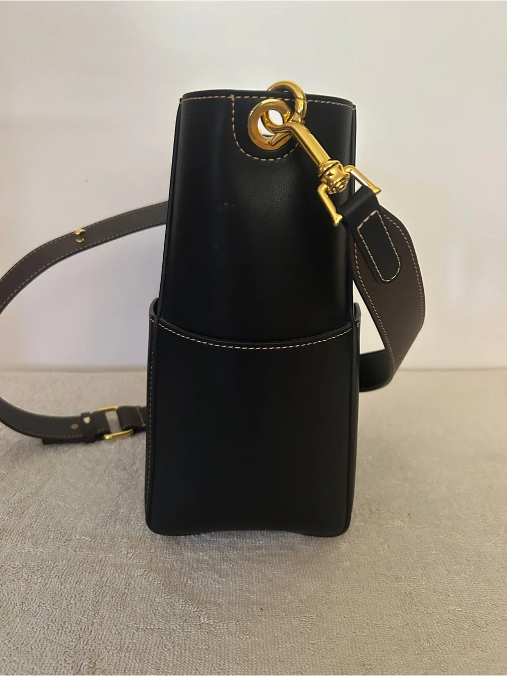 AALLYN - Dark Brown Leather Crossbody Bag with adjustable Strap